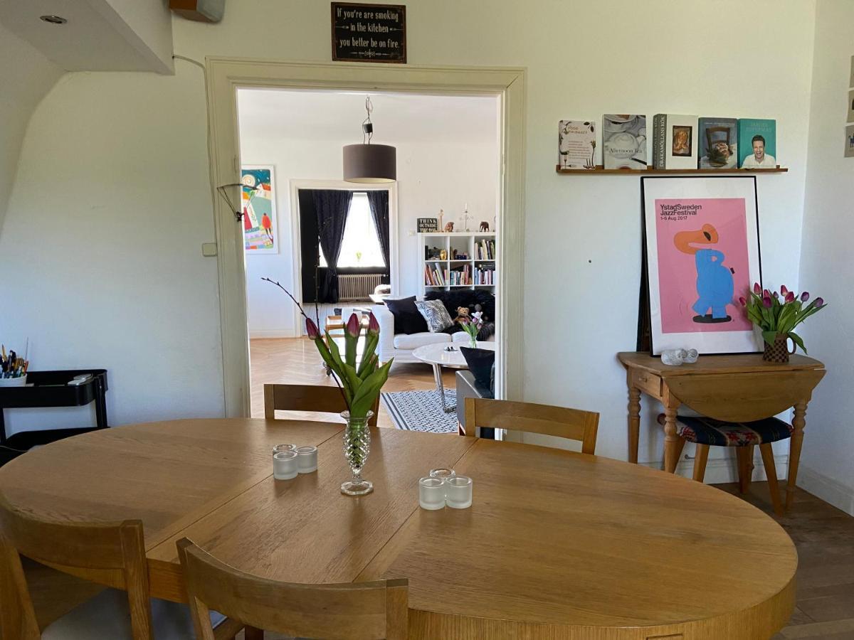Our House Bed & Breakfast Ystad Bagian luar foto